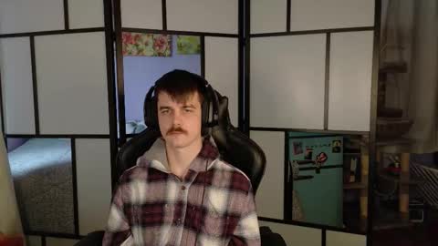 Snapshot of wyattfans_ chatting on February 13, 9:11 pm Wyatt online show from February 13, 9:11 pm