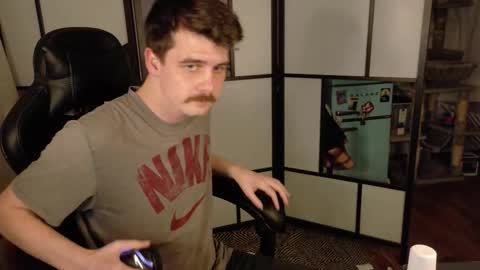 Snapshot of wyattfans_ chatting on February 18, 7:26 am Wyatt online show from February 18, 7:26 am