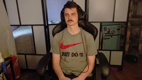 Snapshot of wyattfans_ chatting on February 20, 9:59 pm Wyatt online show from February 20, 9:59 pm