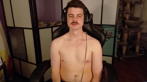 Snapshot of wyattfans_ chatting on February 23, 7:28 am Wyatt online show from February 23, 7:28 am