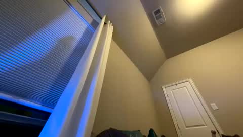 Wynter Heat online show from October 24, 5:04 am