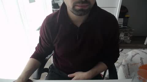 Snapshot of x_____0_____x chatting on January 10, 10:28 am Mr. Lonely online show from January 10, 10:28 am