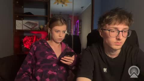 Philipp and Este online show from April 4, 10:51 pm