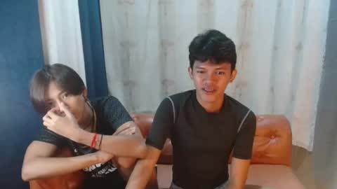 x_lee06 online show from February 3, 6:24 pm