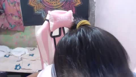 x_lexi_x online show from December 5, 8:33 am