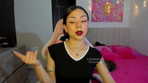     s  s      s   online show from October 23, 2:44 am