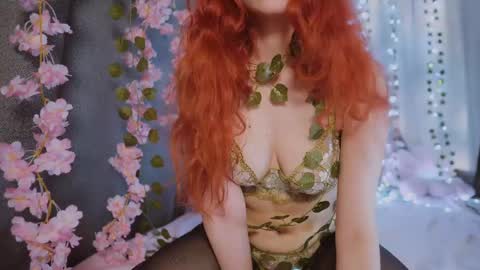 Snapshot of x_sexykitten666_x chatting on May 16, 4:06 pm Lucy online show from May 16, 4:06 pm