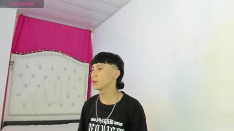 xaanderGrey online show from November 17, 7:08 pm