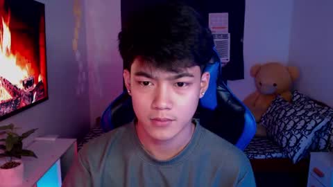 Snapshot of xaldrian_destroyer chatting on January 3, 2:30 pm Prince Aldrian online show from January 3, 2:30 pm