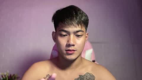 Snapshot of xaldrian_destroyer chatting on September 30, 11:04 am Prince Aldrian online show from September 30, 11:04 am