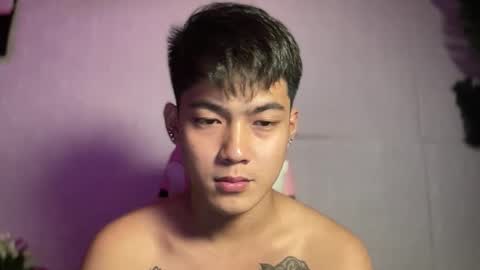 Snapshot of xaldrian_destroyer chatting on October 3, 12:02 pm Prince Aldrian online show from October 3, 12:02 pm