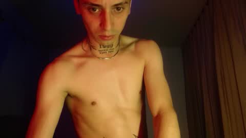 xalejo_max online show from September 30, 4:50 am