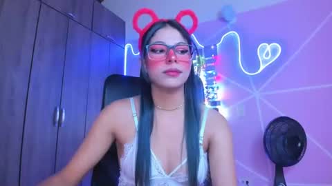 Snapshot of xallysonx_ chatting on January 18, 11:32 am XALLYSONX online show from January 18, 11:32 am