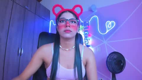 Snapshot of xallysonx_ chatting on February 10, 11:15 am XALLYSONX online show from February 10, 11:15 am
