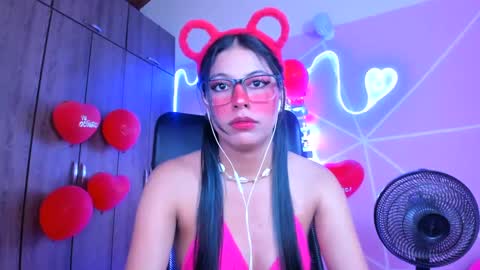 Snapshot of xallysonx_ chatting on February 18, 5:42 pm XALLYSONX online show from February 18, 5:42 pm