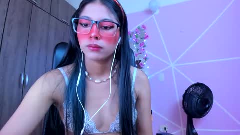Snapshot of xallysonx_ chatting on March 10, 11:32 am XALLYSONX online show from March 10, 11:32 am