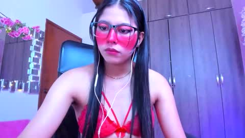 Snapshot of xallysonx_ chatting on September 26, 11:25 am XALLYSONX online show from September 26, 11:25 am