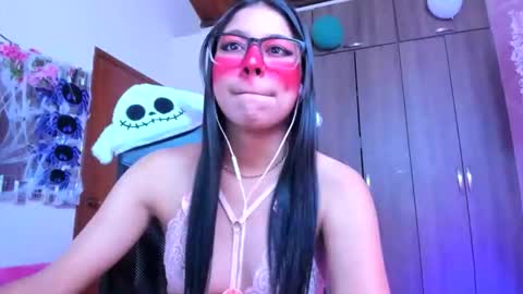 Snapshot of xallysonx_ chatting on October 15, 12:05 pm XALLYSONX online show from October 15, 12:05 pm
