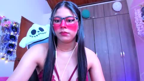 Snapshot of xallysonx_ chatting on October 22, 11:32 am XALLYSONX online show from October 22, 11:32 am