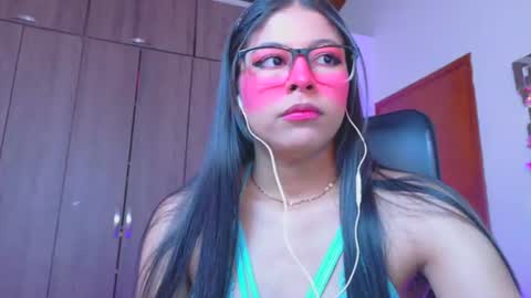 Snapshot of xallysonx_ chatting on July 2, 11:49 am XALLYSONX online show from July 2, 11:49 am