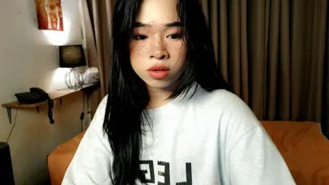 xam_blair_asian online show from May 28, 6:32 am