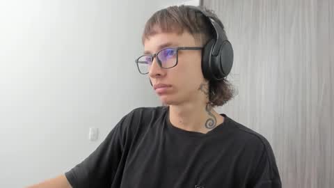 Xam online show from February 25, 7:56 pm