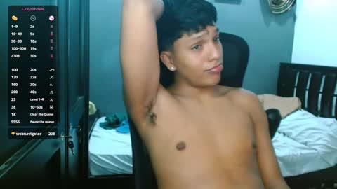 Snapshot of xander_bonnet1 chatting on January 19, 5:15 am Xander bonnet online show from January 19, 5:15 am