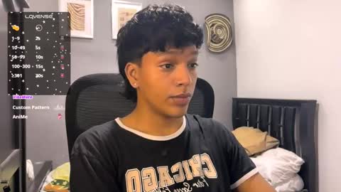 Snapshot of xander_bonnet1 chatting on February 5, 6:48 pm Xander bonnet online show from February 5, 6:48 pm