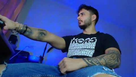 XanderCageX online show from December 5, 8:01 am