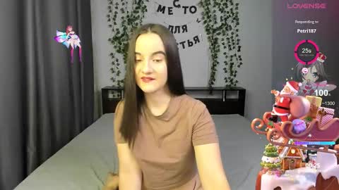 Lola online show from October 16, 6:31 pm