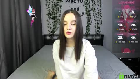 Lola online show from November 12, 6:19 pm