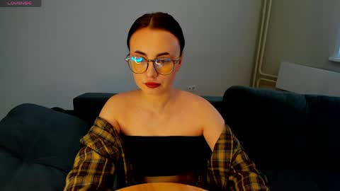 Snapshot of xapka_lapka chatting on May 22, 7:04 am Alice online show from May 22, 7:04 am