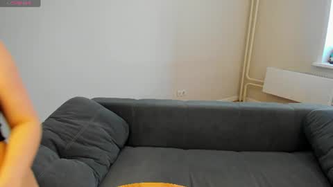 Snapshot of xapka_lapka chatting on June 16, 6:16 am Alice online show from June 16, 6:16 am