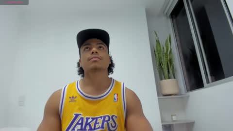 Xavier online show from December 17, 12:49 am