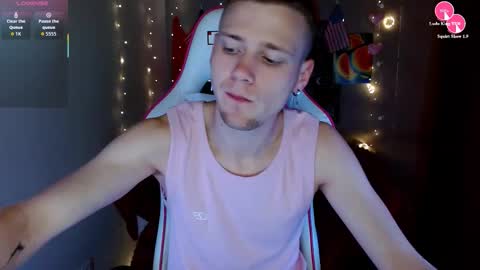 xavier_night81 online show from September 27, 9:36 am