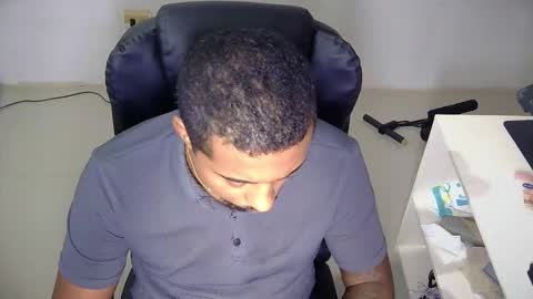Xavier Miller online show from October 24, 3:52 pm