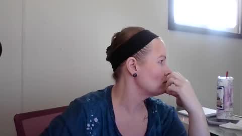 xbeautifulxliex online show from March 2, 5:20 pm