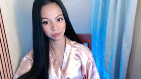 Snapshot of xblaire chatting on April 24, 12:02 am Blaire online show from April 24, 12:02 am