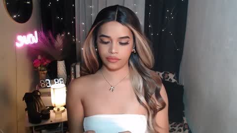 Snapshot of xclassylorainne chatting on December 31, 11:53 am lorainne online show from December 31, 11:53 am