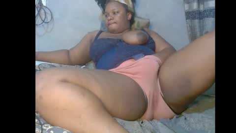 Snapshot of xcumxonxme chatting on January 13, 11:41 am xcumxonxme online show from January 13, 11:41 am