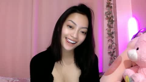 Sachi Cy online show from February 10, 2:59 pm