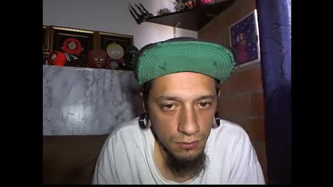 Snapshot of xdantex19 chatting on February 4, 8:36 pm xdantex19 online show from February 4, 8:36 pm