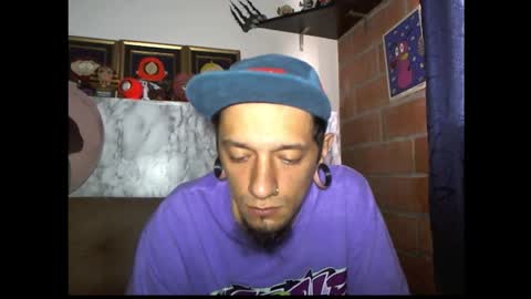 Snapshot of xdantex19 chatting on February 16, 2:13 pm xdantex19 online show from February 16, 2:13 pm