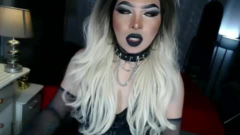 Zhavia online show from September 23, 6:00 pm