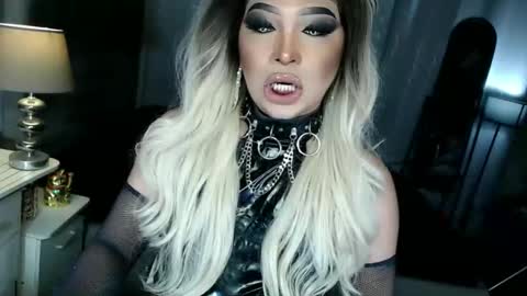 Zhavia online show from October 1, 5:19 pm