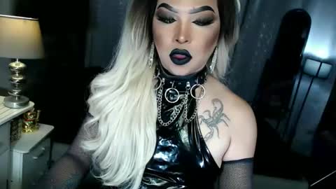 Zhavia online show from October 7, 5:54 pm