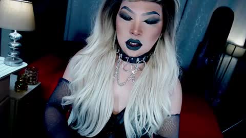 Zhavia online show from October 16, 2:45 am