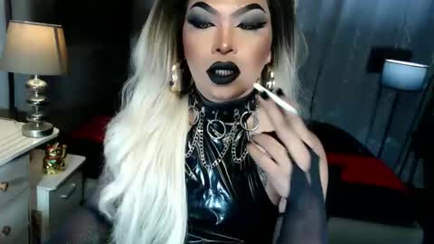 Zhavia online show from December 2, 7:31 pm