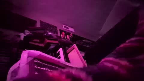 Snapshot of xe2036 chatting on January 12, 4:18 pm xe2036 online show from January 12, 4:18 pm