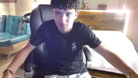 Snapshot of xebastwink chatting on April 6, 7:26 pm xebastwink online show from April 6, 7:26 pm